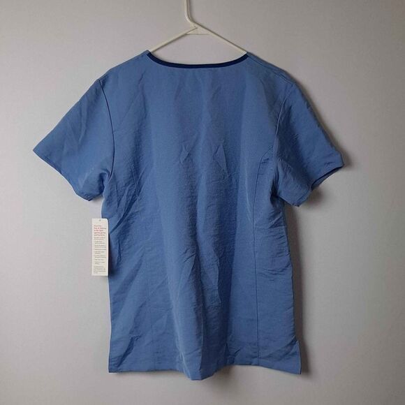 Crest Scrubs top - Picture 11 of 12